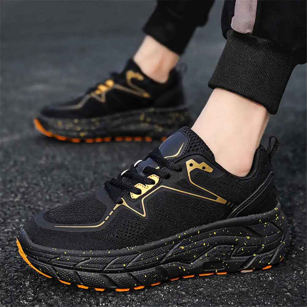 أحذية لا تنزلق مقاس 37 مقاس 44 - مراجعة Streetwear Brand Collection وسعره
